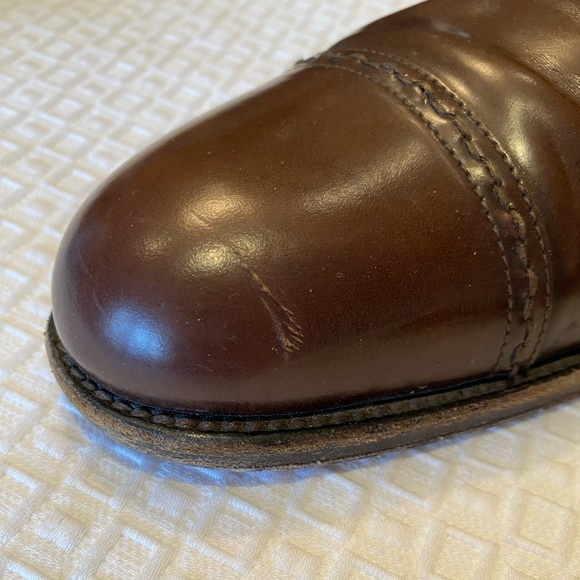 Salvatore Ferragamo Men’s Oxfords - Picture 5 of 9
